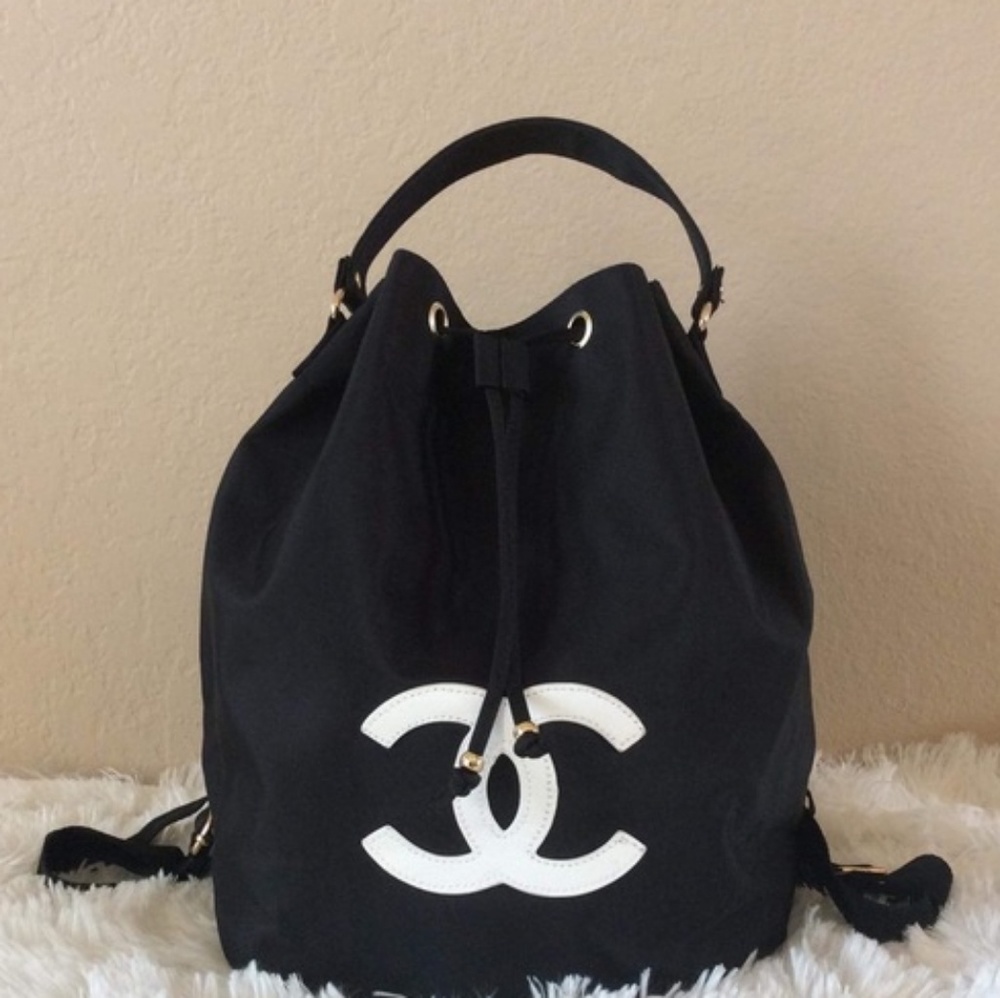 Black Bucket Bag Chanel
